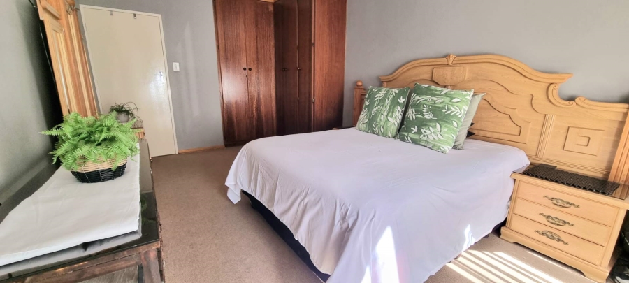 3 Bedroom Property for Sale in Langenhovenpark Free State